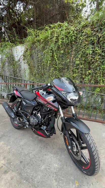 Pulsar rental in Two wheelers category